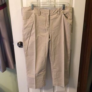 Tommy Hilfiger khaki capris